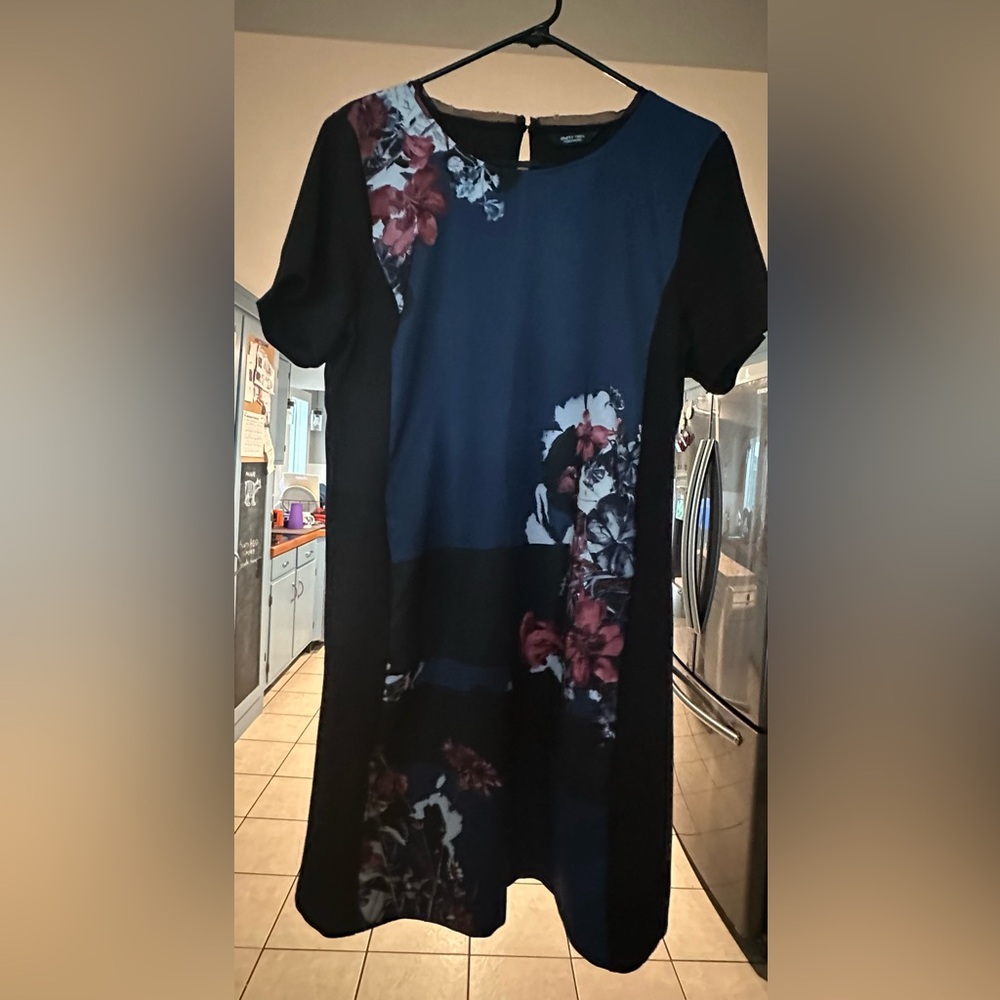 Simply Vera Dress